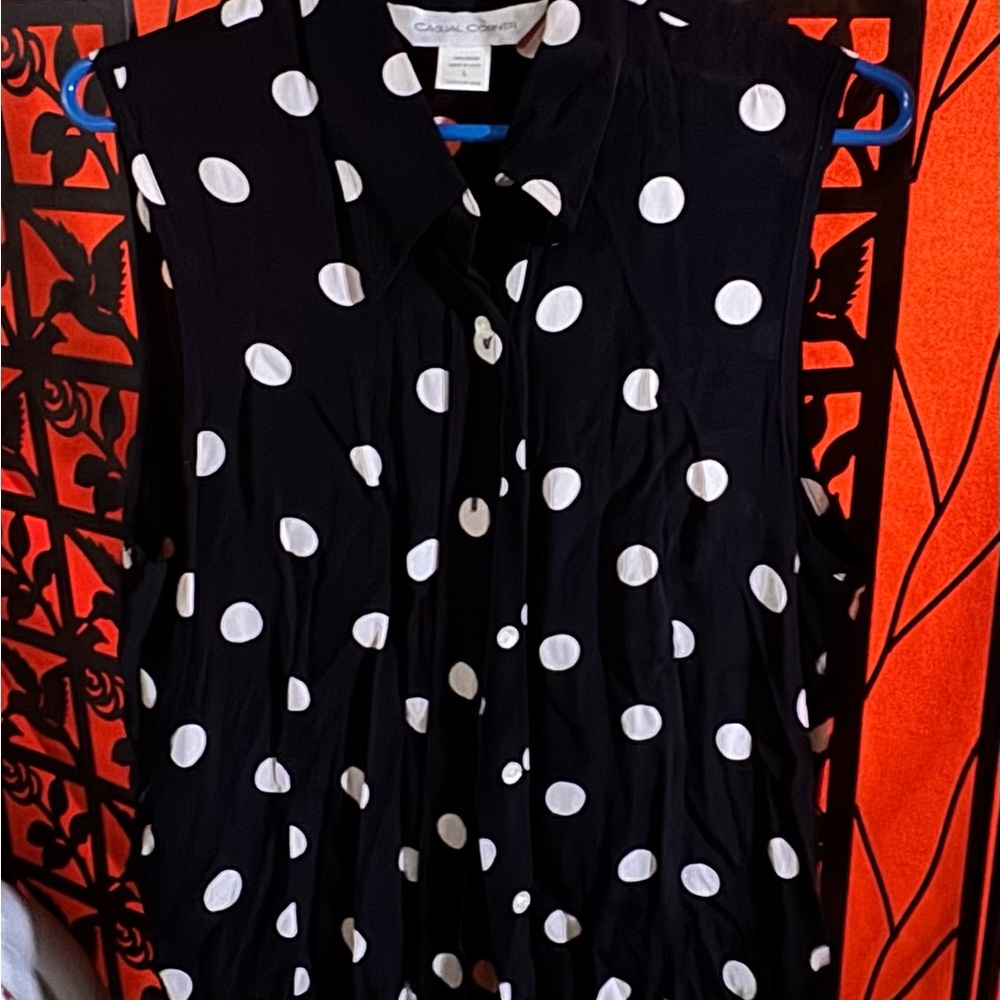 Casual Corner Black Polka Dot Button-Up Shirt